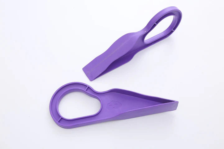 Mattress Lifting Tool for Easy Sheet Changing Tasks